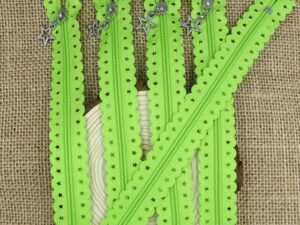 Star Lace Nylon Zipper 30cm Green