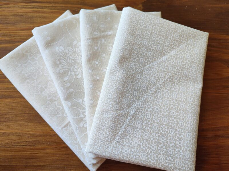 White on Cream 4 Piece Fat Quarter Bundle