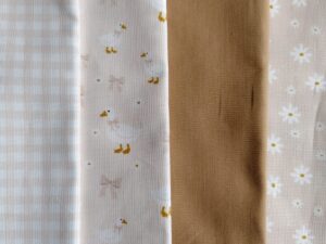 Ducks & Daisies Brown Fat Quarter Bundle